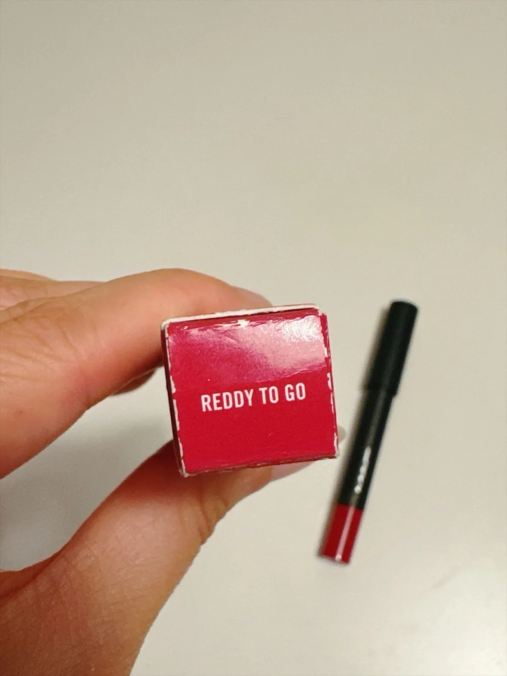 MAC Velvetease Lip Pencil Reddy to Go 1.5g / .05 oz New in Box Discontinued